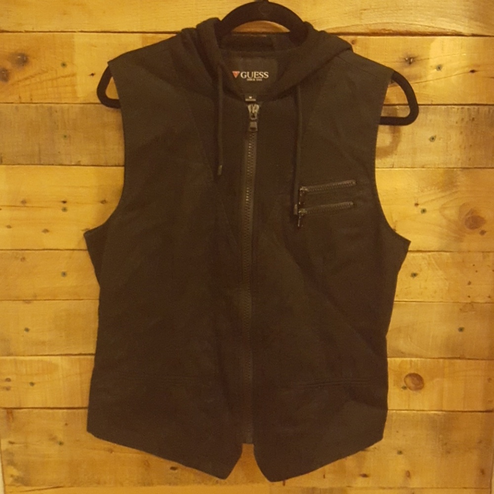 Guess vest with hood
